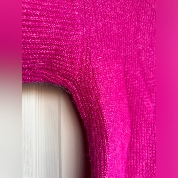 GANNI oversized hot pink v-neck tunic sweater size small - Picture 12 of 15